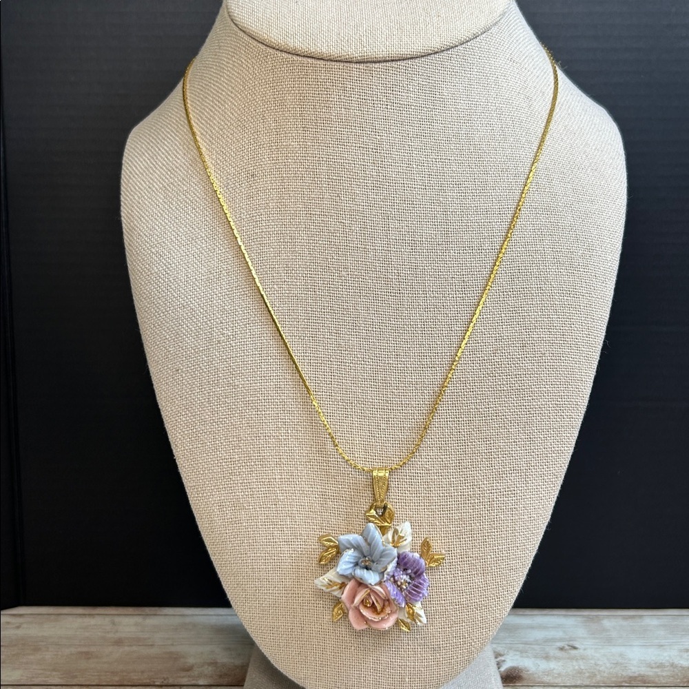 Floral Pendant Necklace in Gold and Pastel